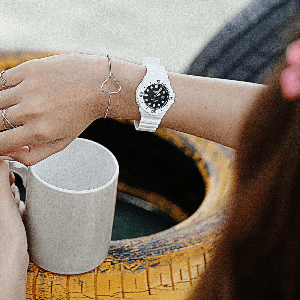 RELOJ CASIO LRW-200H-1EVDF3