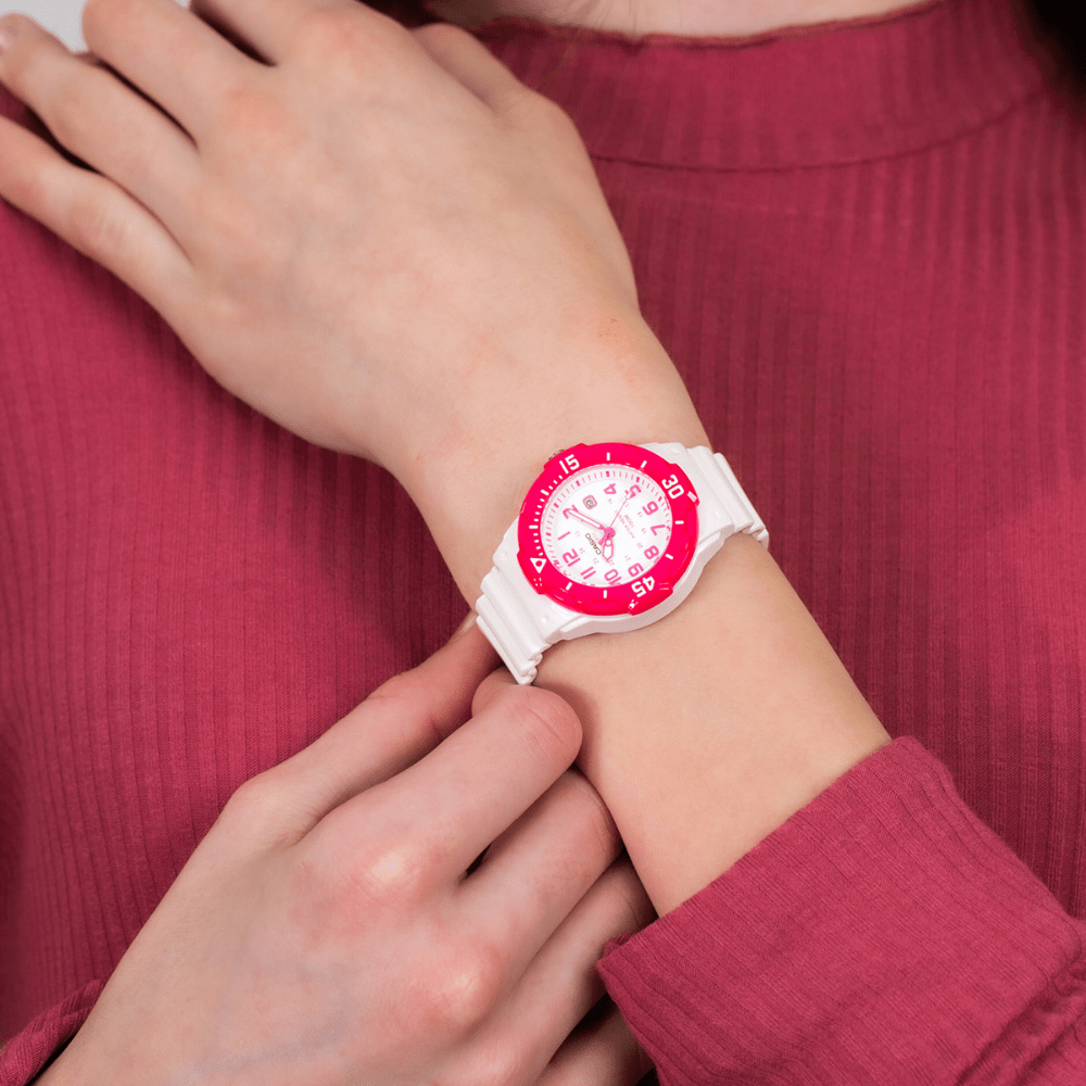 RELOJ CASIO LRW-200H-4BVDF2