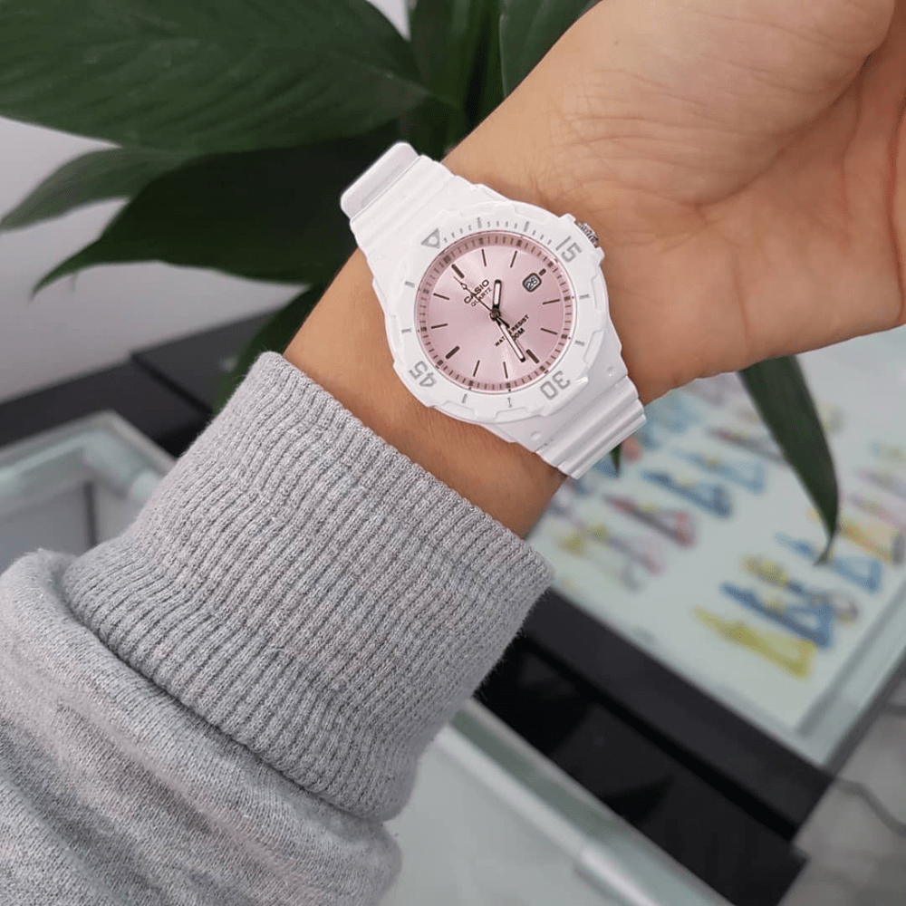 RELOJ CASIO LRW-200H-4E3VDF2