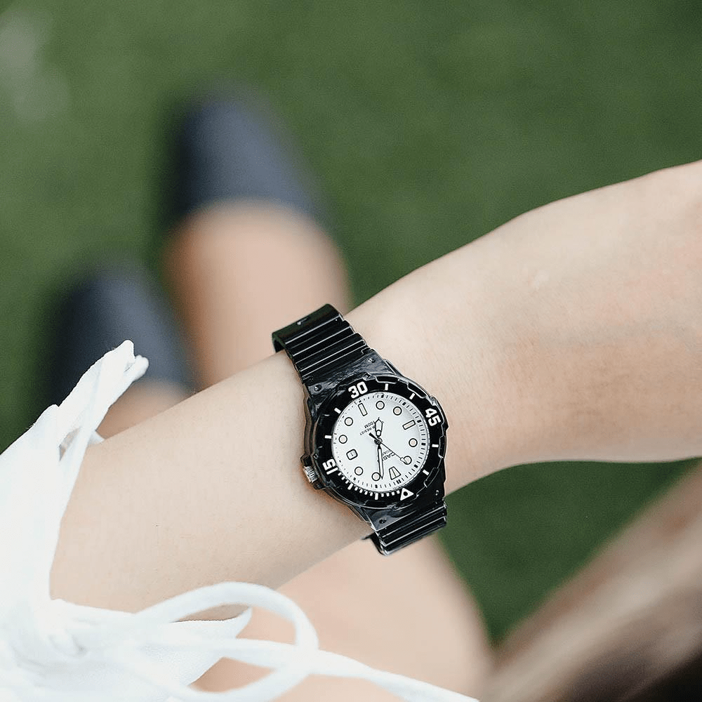 RELOJ CASIO LRW-200H-7E1VDF2