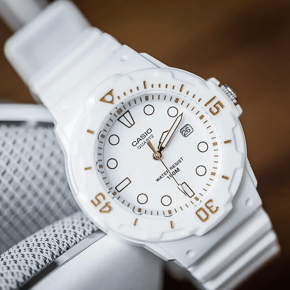 RELOJ CASIO LRW-200H-7E2VDF BLANCO2