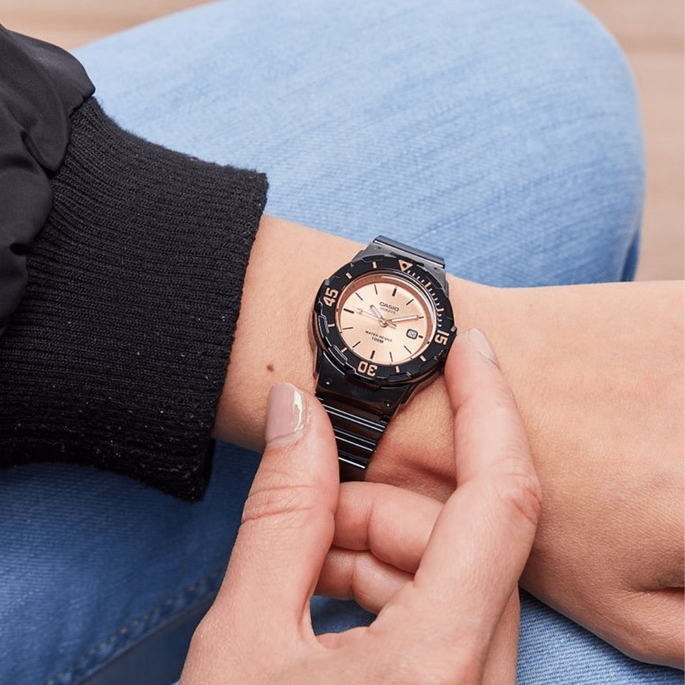 RELOJ CASIO LRW-200H-9E2VDF2