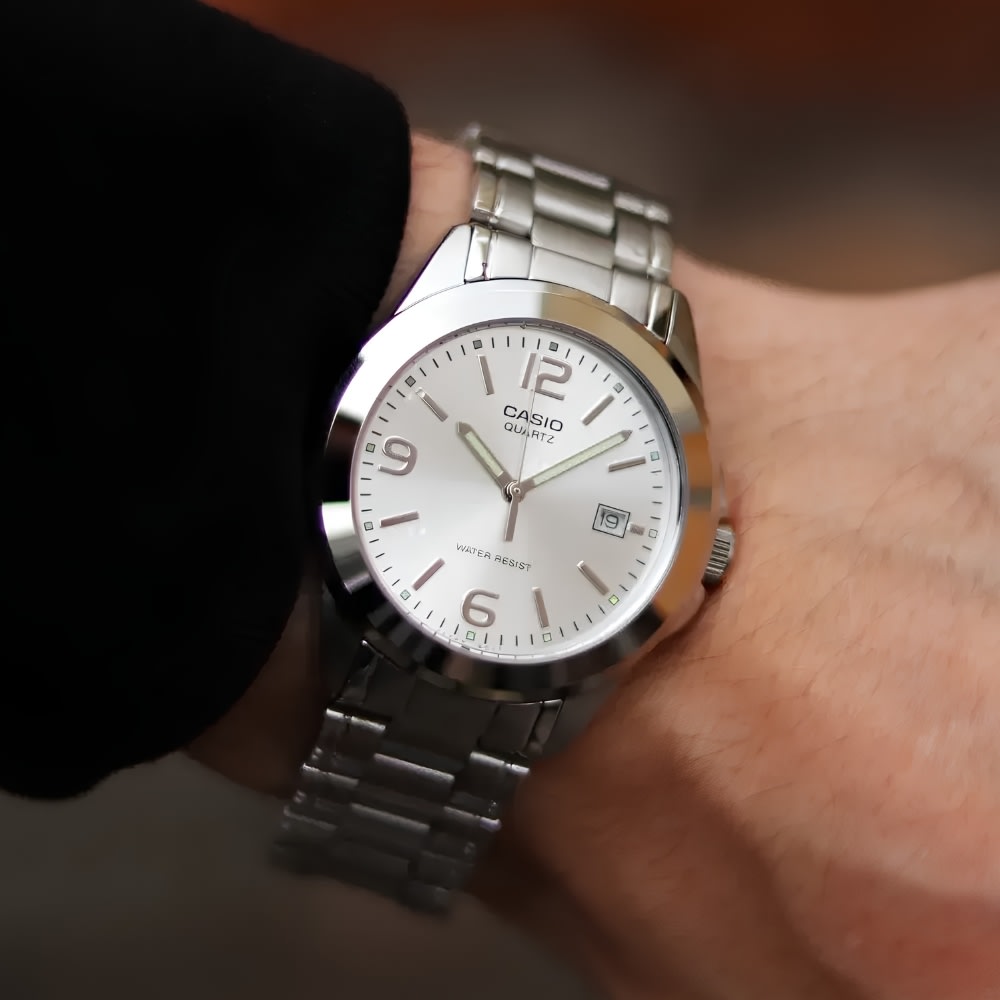Reloj Casio Clásico LTP-1215A-7ADF Análogo Plateado Mujer2