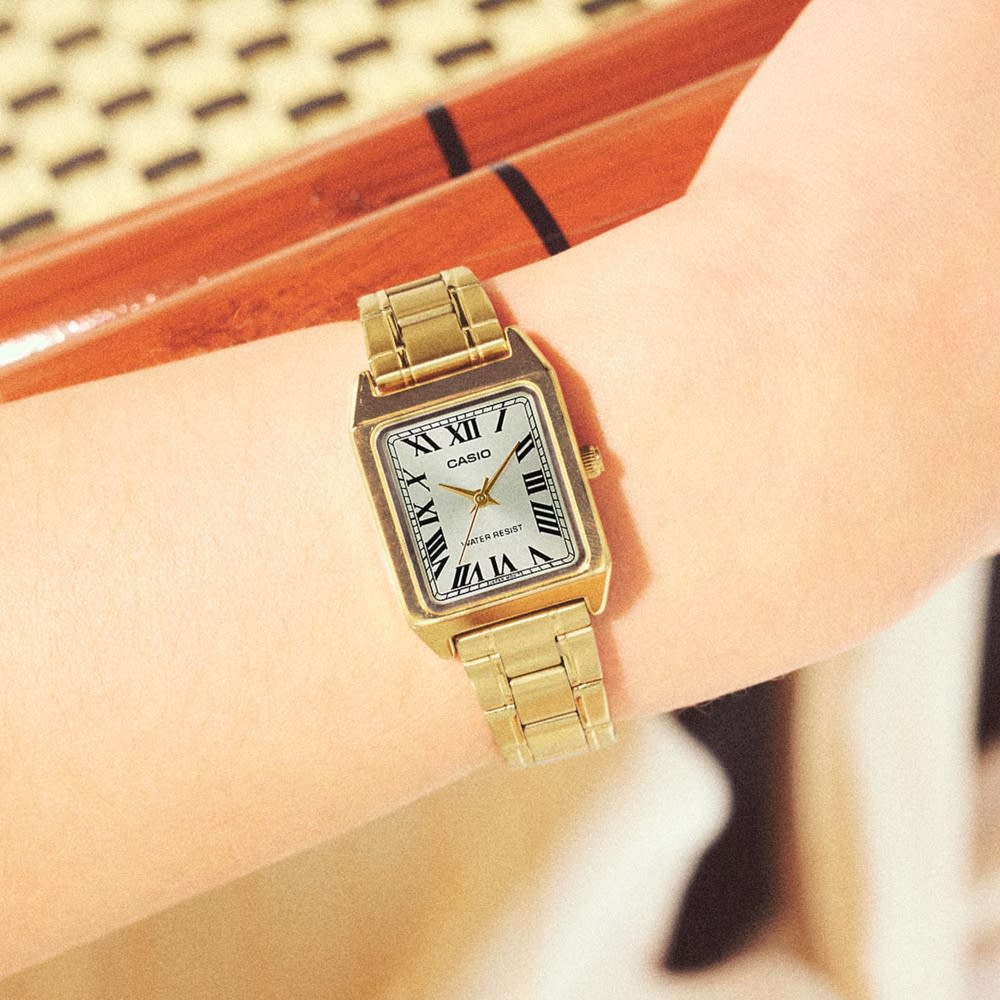 Reloj Casio Tank LTP-V007G-9BUDF Análogo Acero Dorado Mujer3