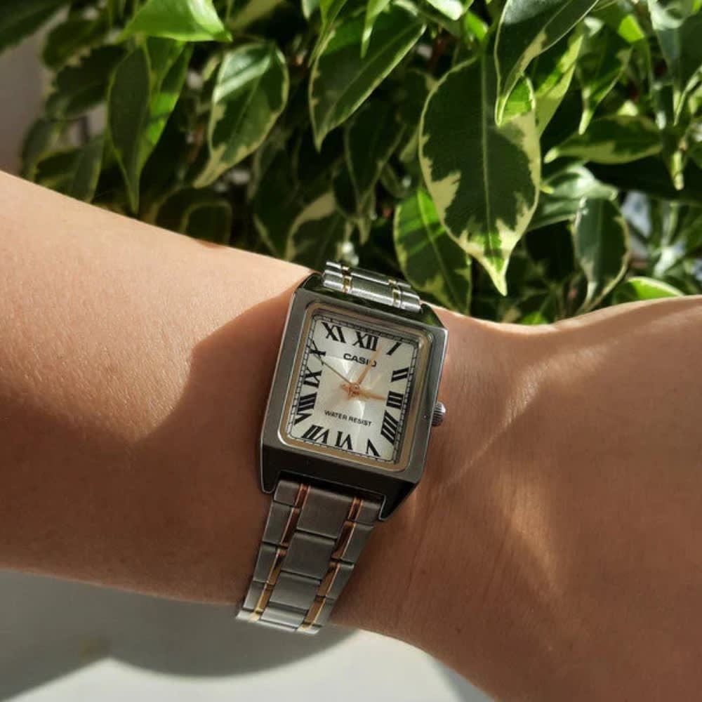 Reloj Casio Tank LTP-V007SG-9BUDF Análogo Acero Bicolor Plateado Dorado Mujer3
