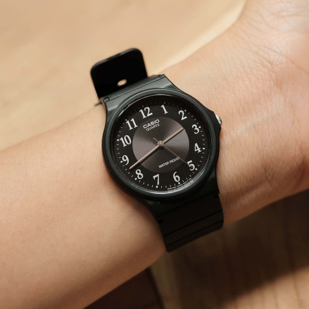 Reloj Casio Clásico MQ-24-1B3LDF Resina Análogo Negro Unisex2