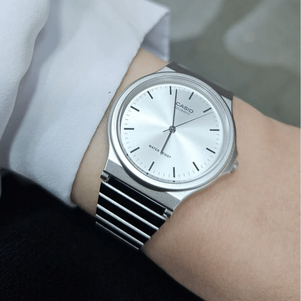 RELOJ CASIO MQ-24D-7EDF PLATEADO2
