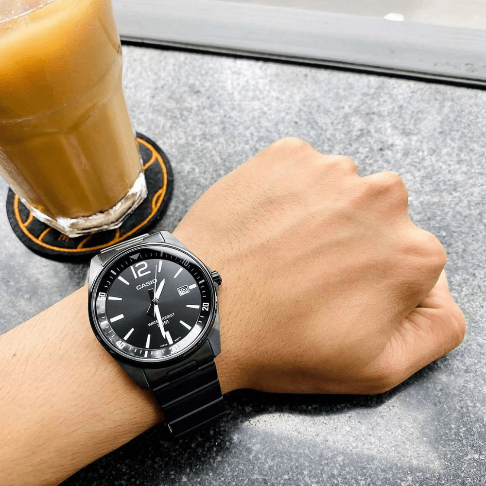 Reloj Casio Clásico MTP-E170BL-1BVDF Análogo Linea Enticer Cuero Negro/Dial Negro Hombre3