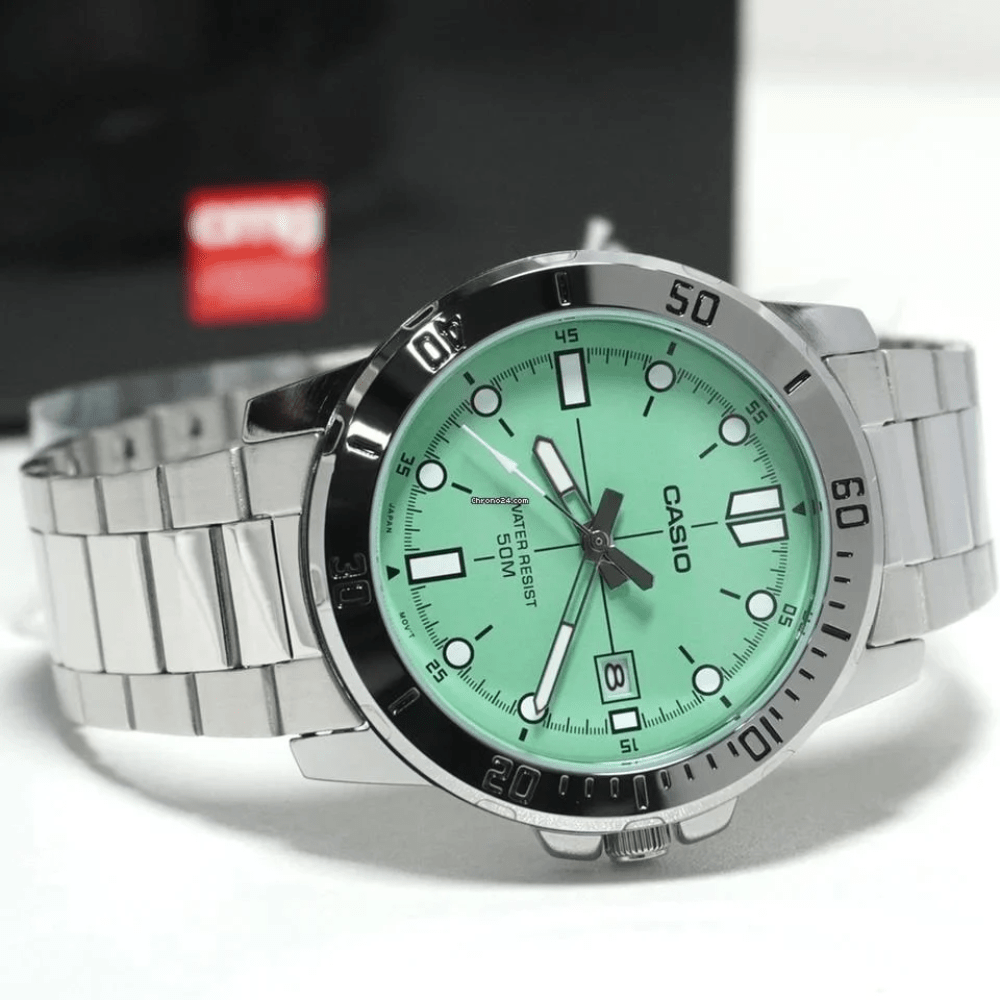 Reloj Casio Clásico MTP-VD01D-3E1VUDF Deportivo Dial Verde Esmeralda Acero Análogo Plateado Hombre5