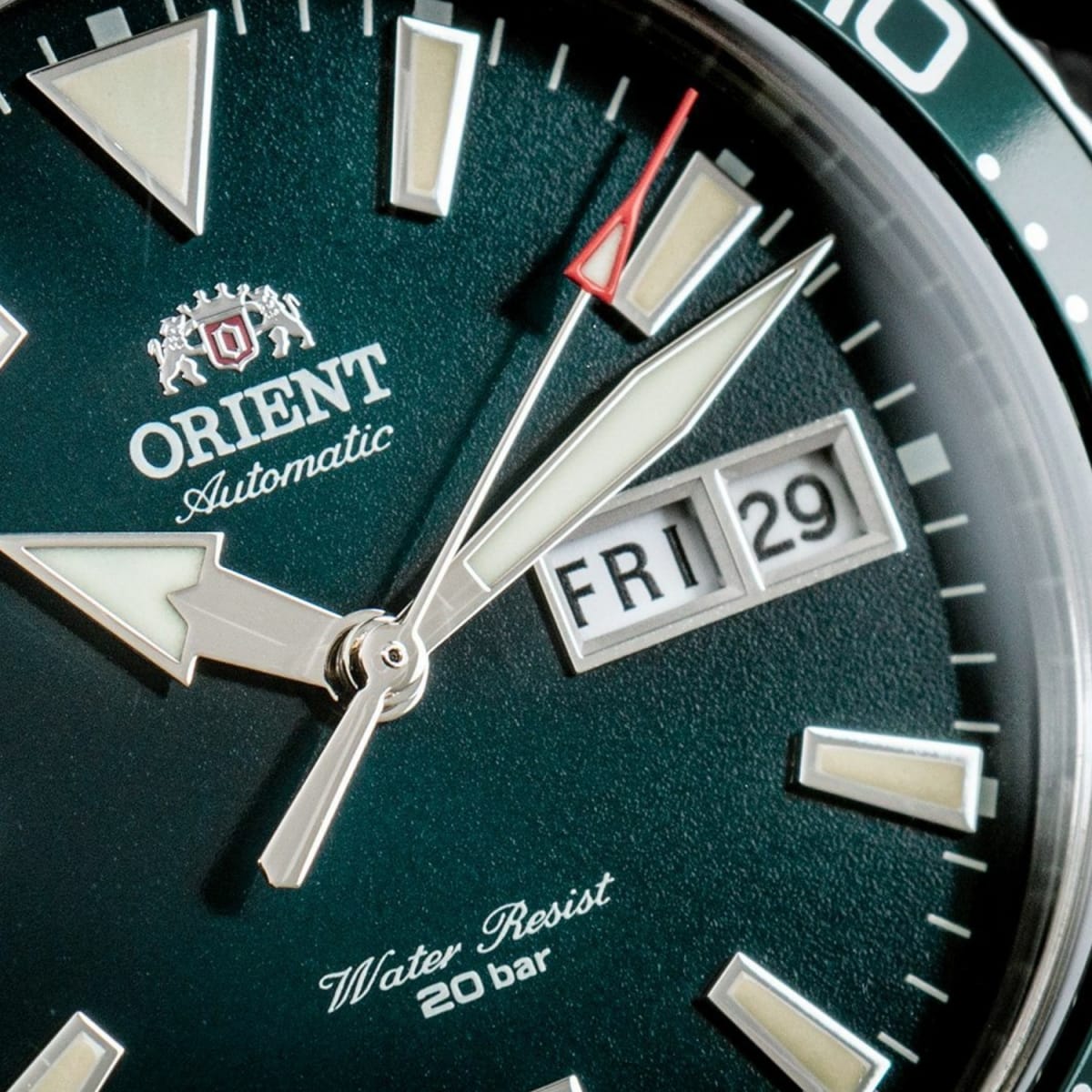 Reloj Orient Kamasu Mako III RA-AA0004E39B Diver Automático Plateado Verde Hombre4