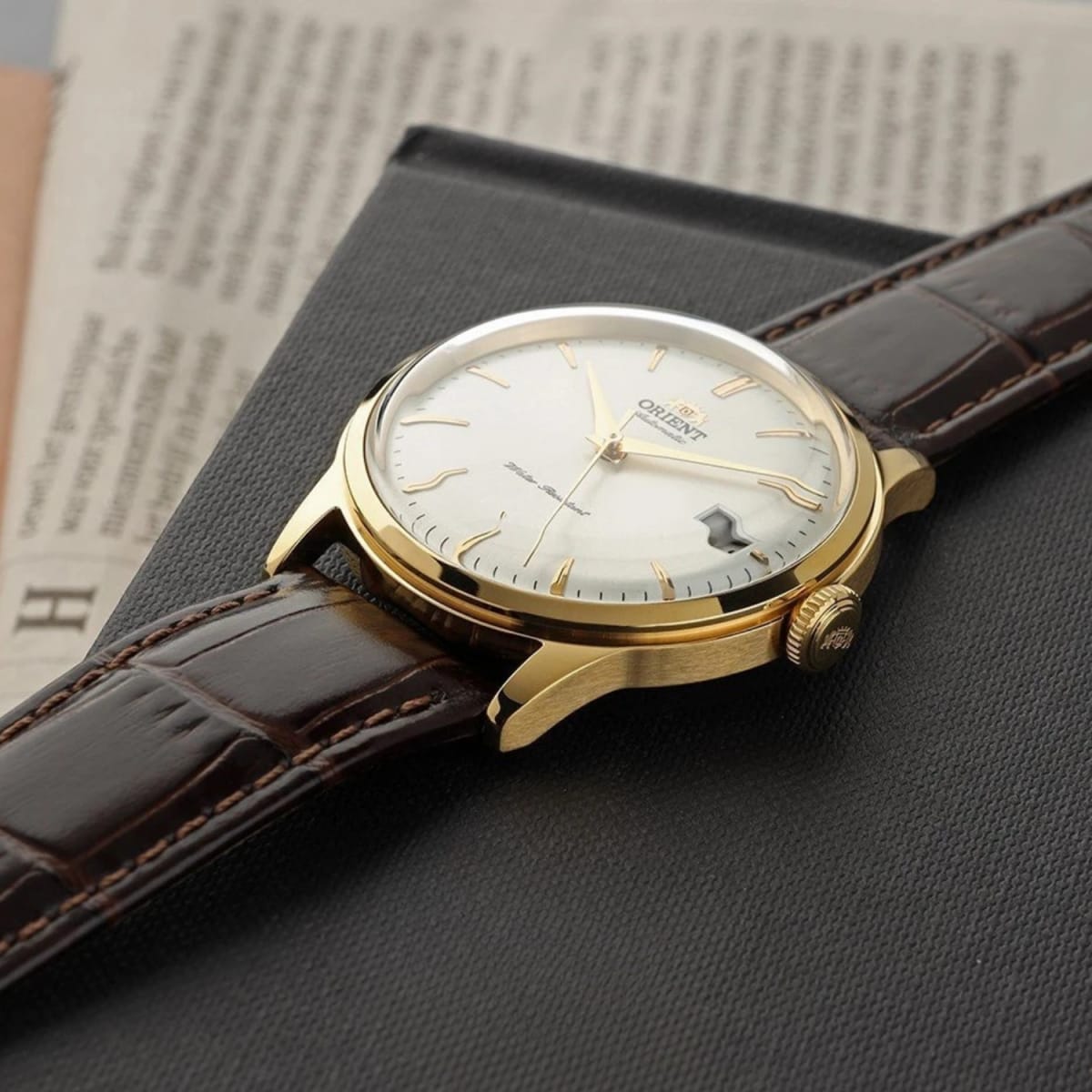 Reloj Orient Bambino RA-AC0M01S30B Version 7 Automático Clásico Dorado Hombre5