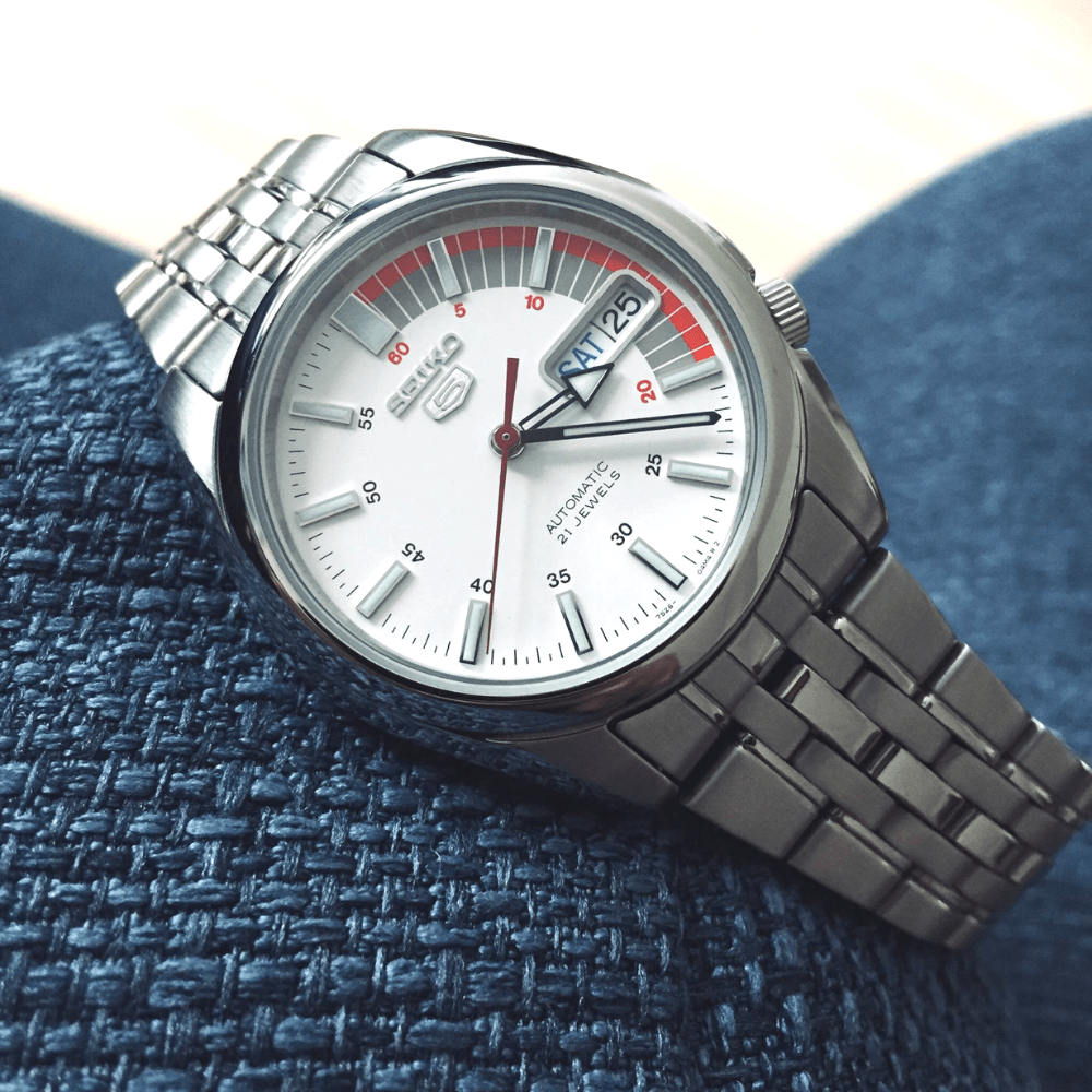 Reloj Seiko Automático SNK369K1 Plateado Hombre2