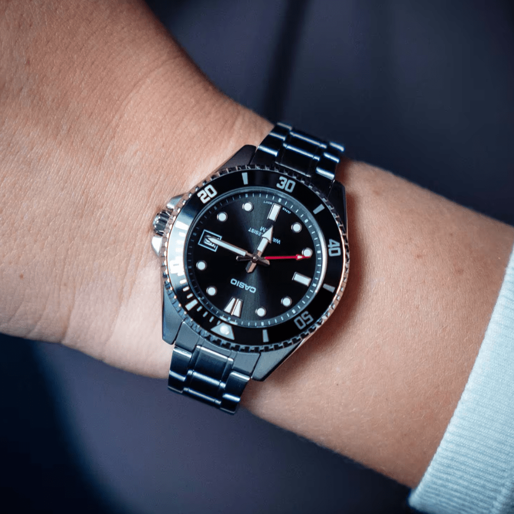 RELOJ CASIO MDV-10D-1A1VDF PLATEADO2