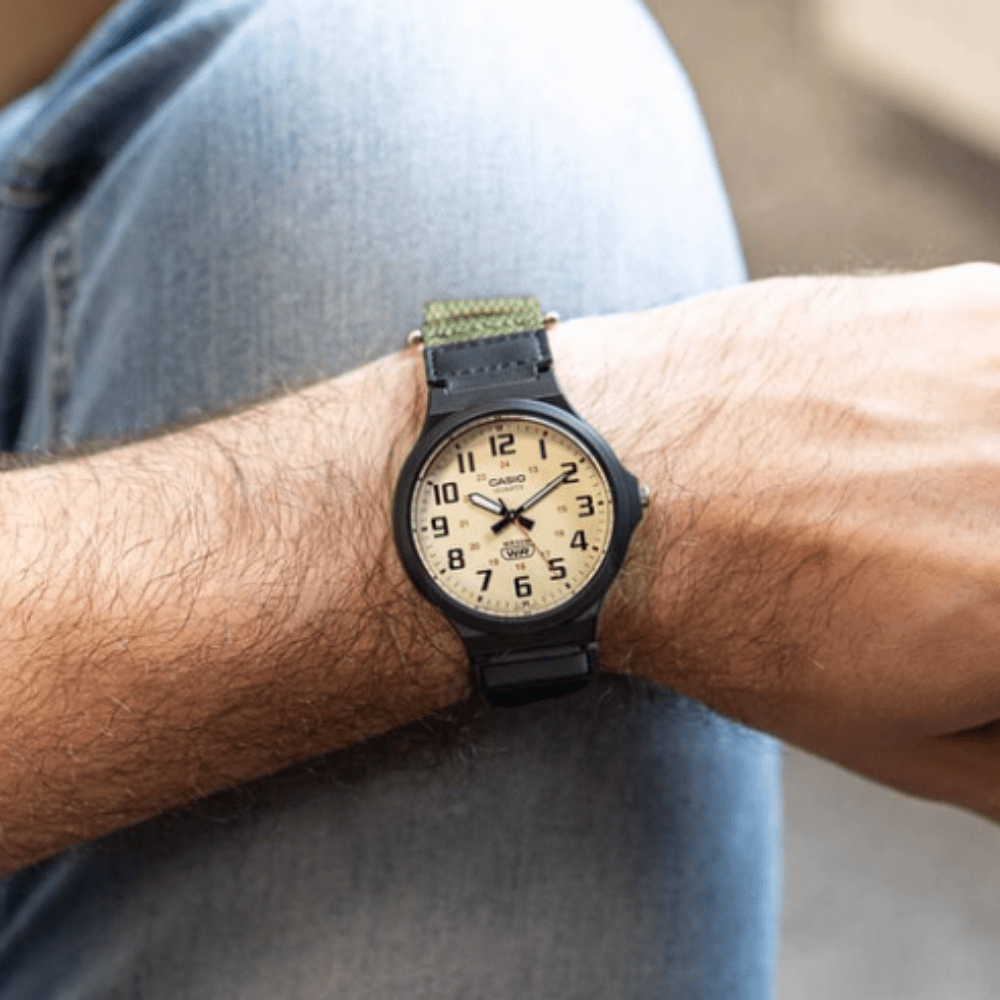 RELOJ CASIO MW-240B-3BVDF VERDE2