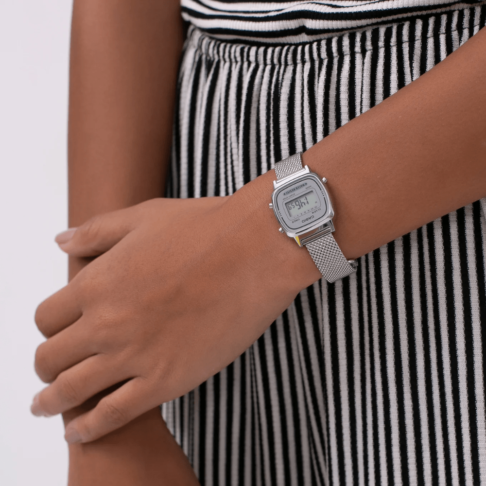 RELOJ CASIO LA670WEM-7DF VINTAGE MINI PLATEADO2