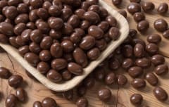 MANI BANADO EN CHOCOLATE