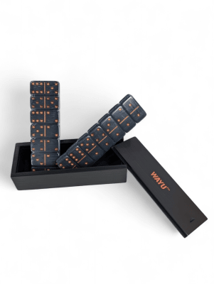 JUEGO DE DOMINÓ WAYU EN CAJA DE MADERA