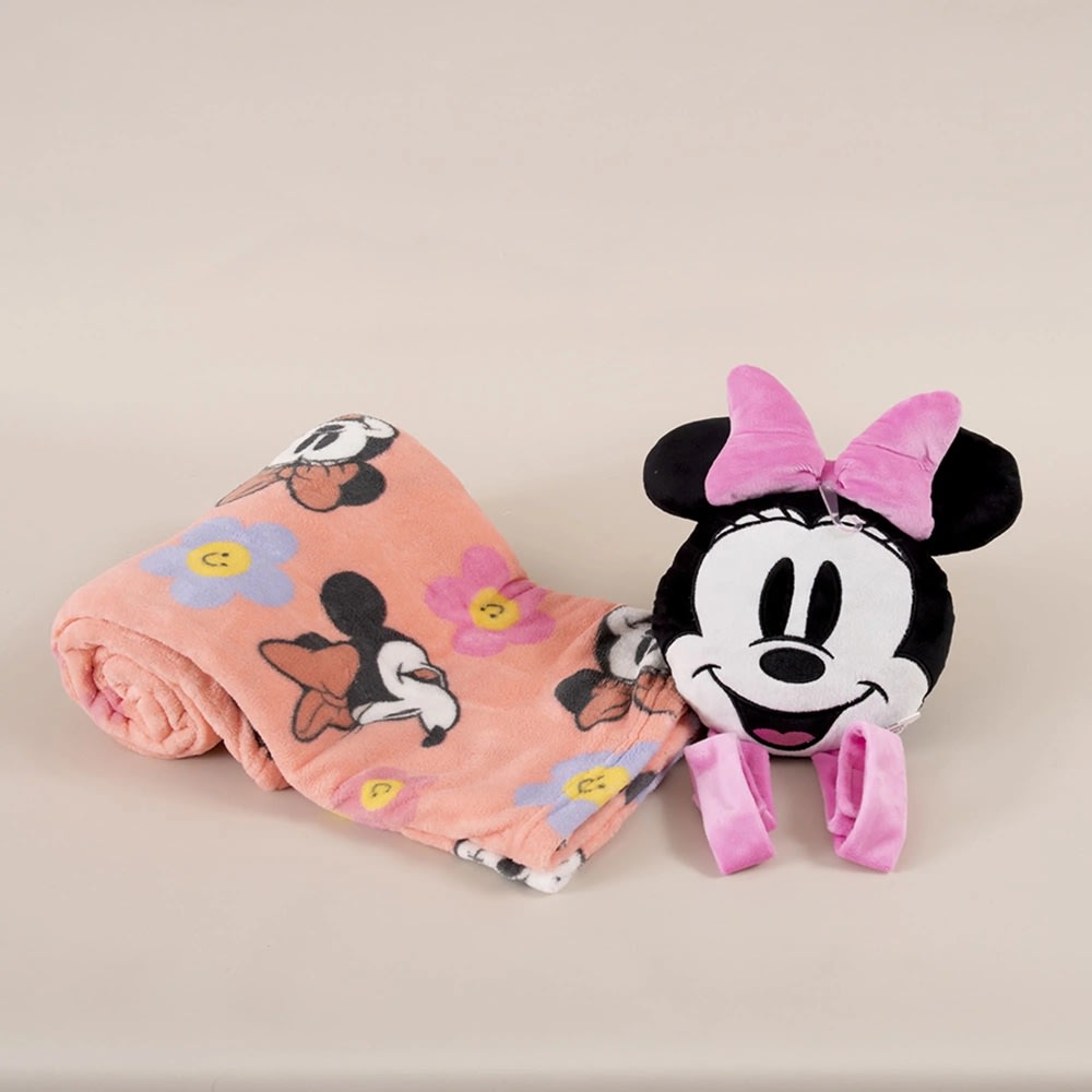 MANTA COJIN 3D MINNIE INT2