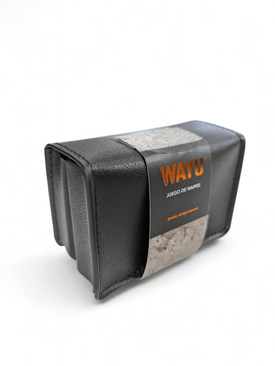 JUEGO DE NAIPES WAYU CON ESTUCHE DE CUERO VEGANO - INCLUYE 2 MAZOS5