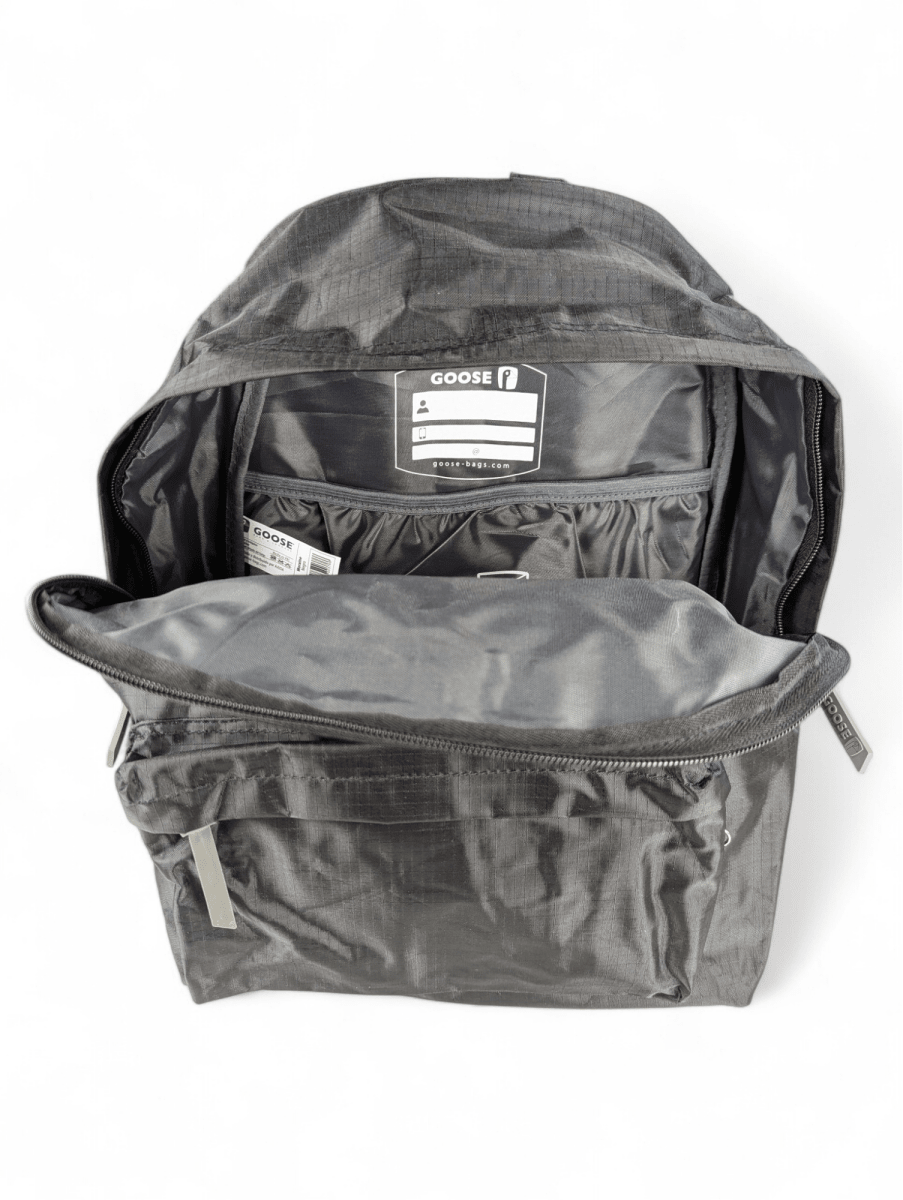 MOCHILA GOOSE MORAINE NEGRA: DISEÑO CLÁSICO, RESISTENTE Y CON COMPARTIMIENTO PARA NOTEBOOK6