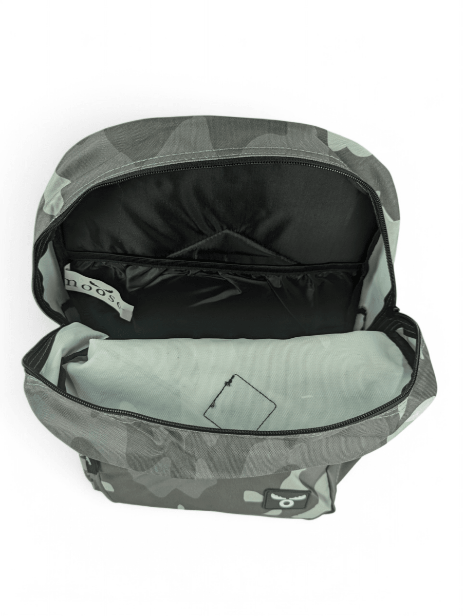 MOCHILA MOOSE RESISTANCE CAMUFLAJE GRIS: RESISTENTE, CON PORTA LAPTOP Y ESTILO URBANO MILITAR.6