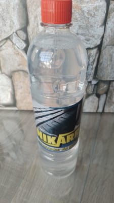 RENOVADOR DE GOMA PARA AUTO 900 ML