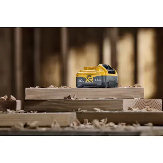 Batería 8 Ah 20 V XR POWERPACK DEWALT DCB2108-B32