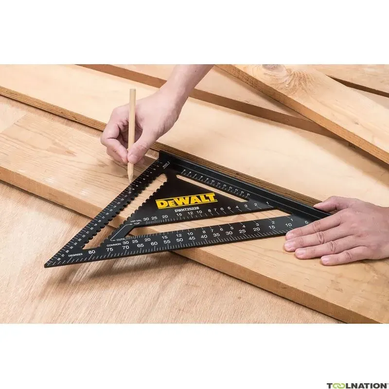Escuadra Rapida Metalica De 30cm DEWALT DWHT25228-02