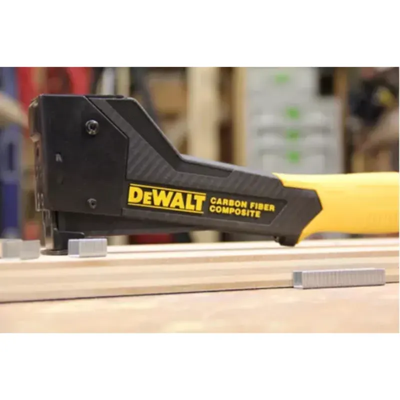 Grapadora De Martillo De Fibra De Carbono DEWALT DWHT759002