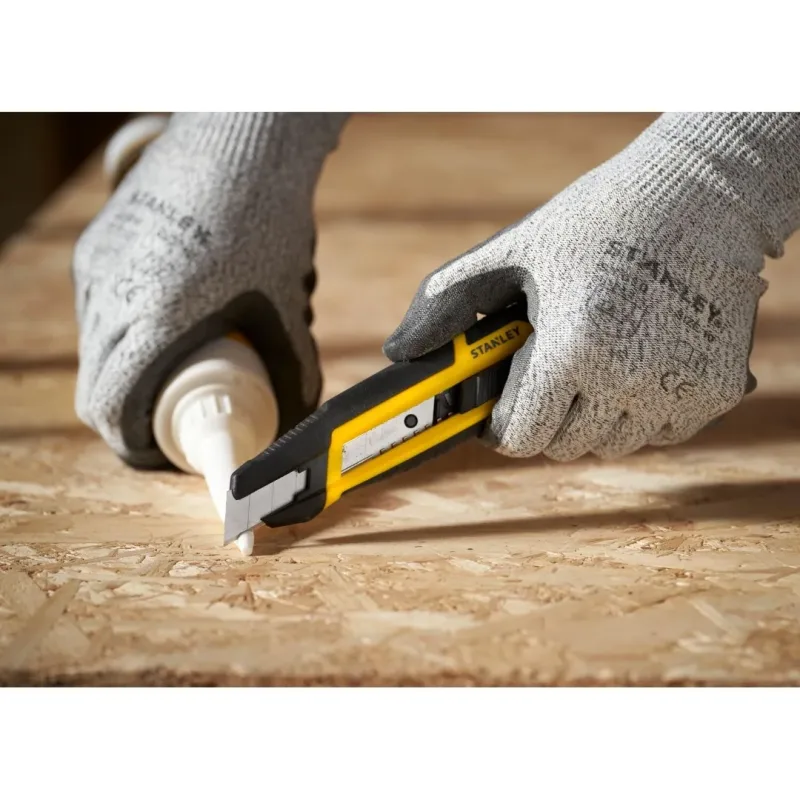 Cutter Snap-Off 18mm con Mecanismo de Segmentación Integrado STANLEY STHT10501-02