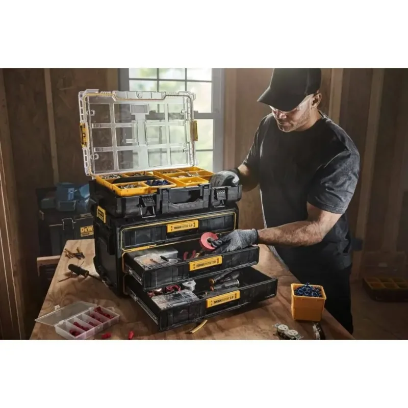 Caja con Triple Gaveta TOUGH SYSTEM 2.0 DEWALT DWST08330-12