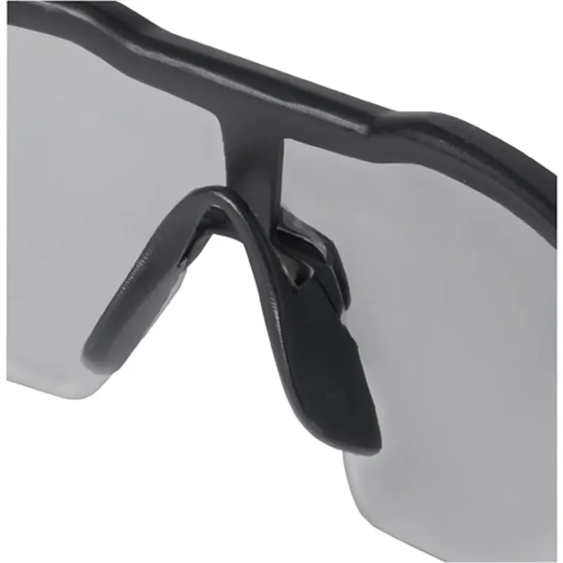 Lentes de Seguridad Gris Anti-Rayas MILWAUKEE 48-73-21063