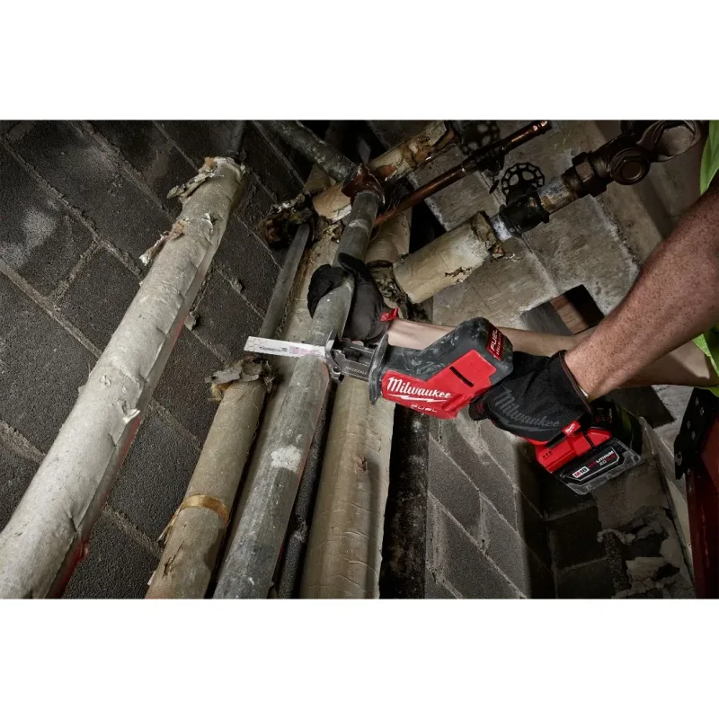 Sierra Sable Compacta HACKZALL® Una Mano FUEL M18 MILWAUKEE 2719-203