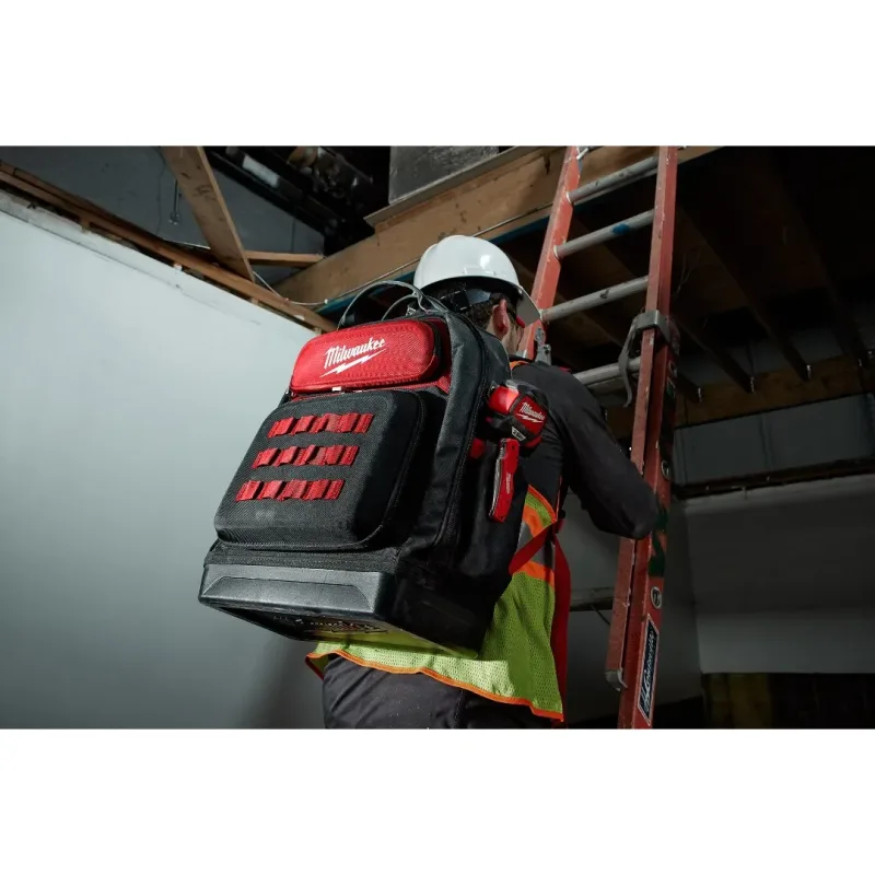 Mochila Jobsite Ultimate 48 Bolsillos 1680D Negro/Rojo MILWAUKEE 48-22-82015