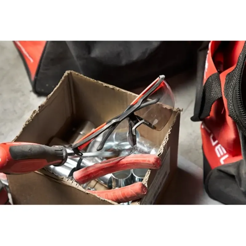 Lentes de Seguridad Gris Anti-Rayas MILWAUKEE 48-73-21066
