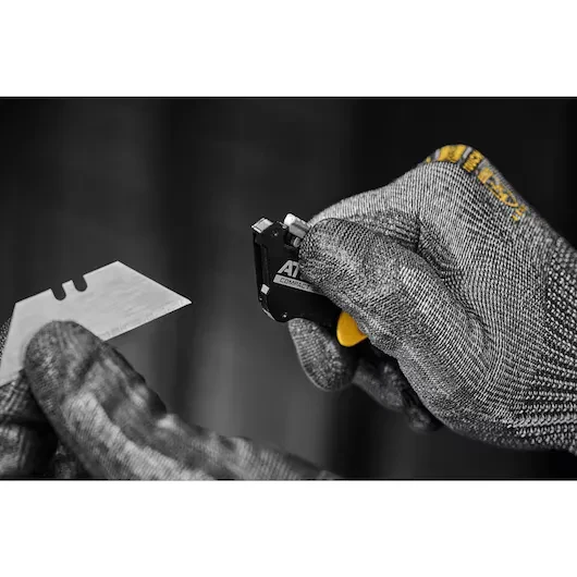 Cartonero Plegable De Uso General Atomic Compact Series DEWALT DWHT109906