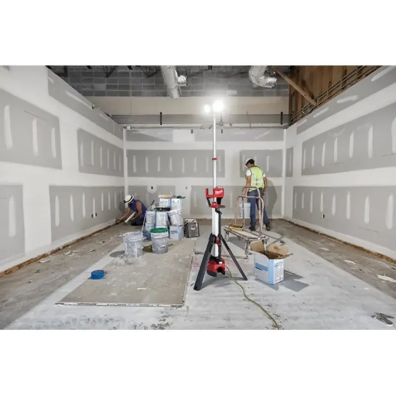 Torre de Iluminación y Cargador 6.000 Lúmenes M18 ROCKET MILWAUKEE 2136-207