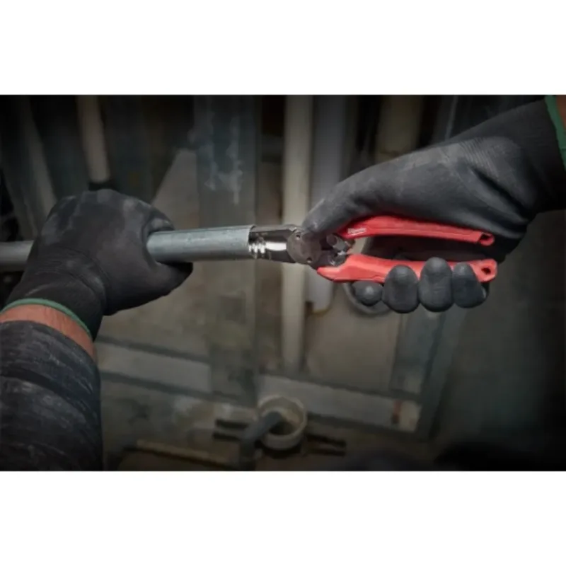 Alicate de Combinación 6 en 1 Comfort Grip MILWAUKEE 48-22-30797