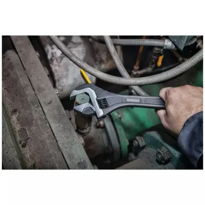 Llave Inglesa 12