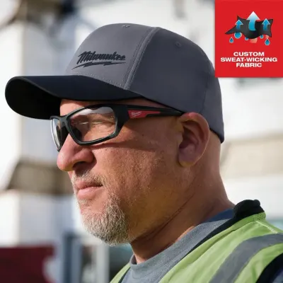 Gorra Ajustada WORKSKIN Gris Oscuro S/M MILWAUKEE 507DG-SM 3
