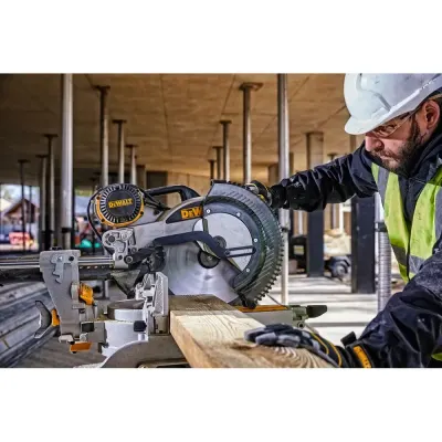 Sierra Ingleteadora Telescópica de Doble Bisel 12¨  DEWALT DWS780-B2 3