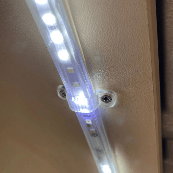 50 Grapas Fijación Cinta Led Tipo Manguera (15mm)4