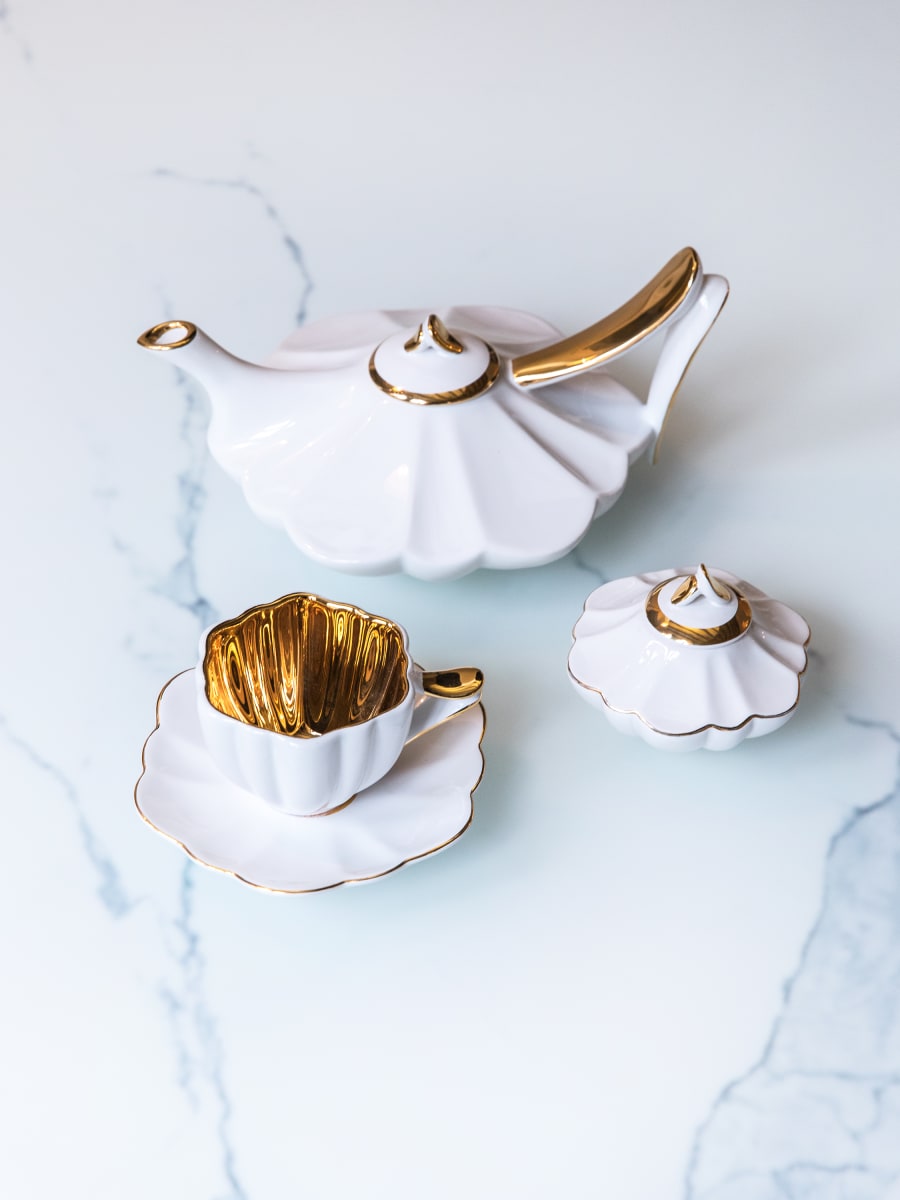Juego Tetera + Azucarero + 2 Tazas Blancas Pétalo1