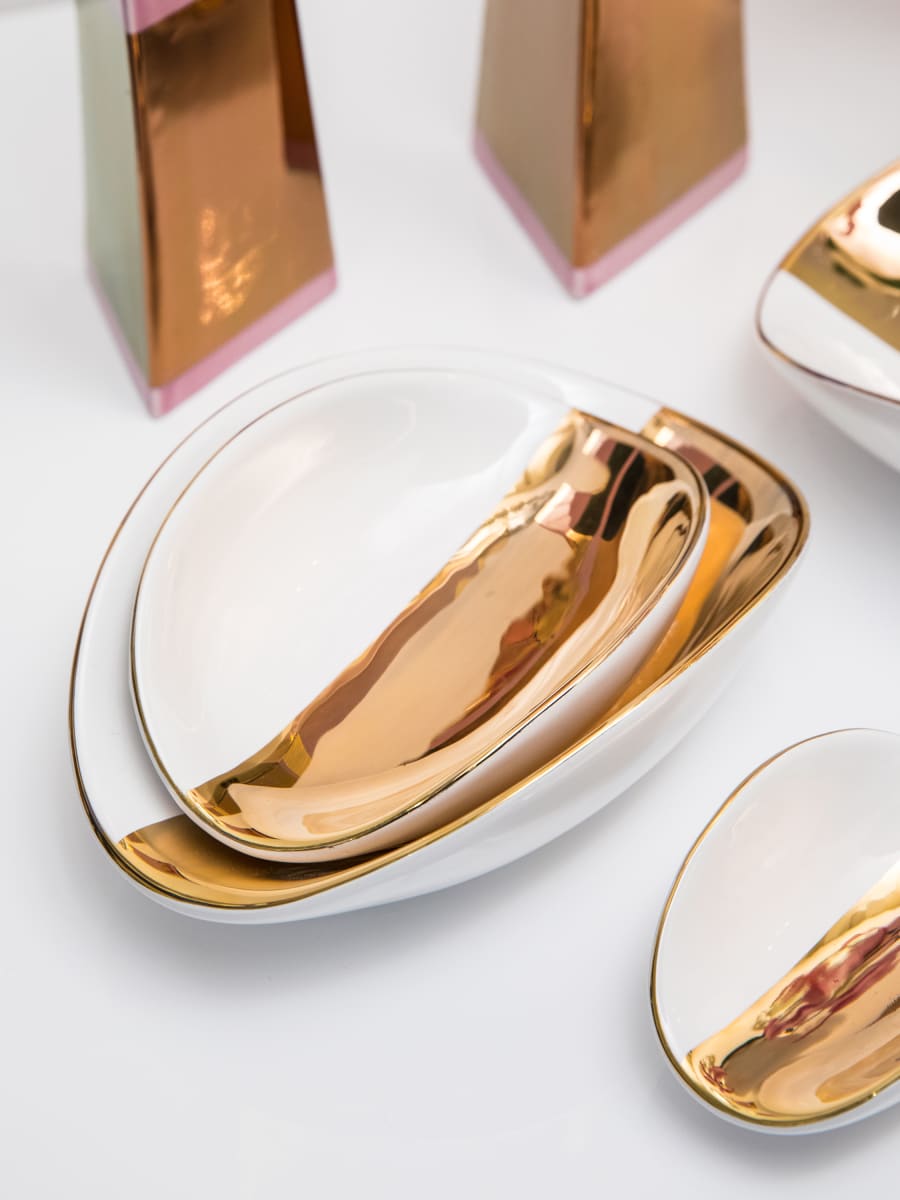 Platos Ovale Modelo Blanco / Oro II.    2 unidades1