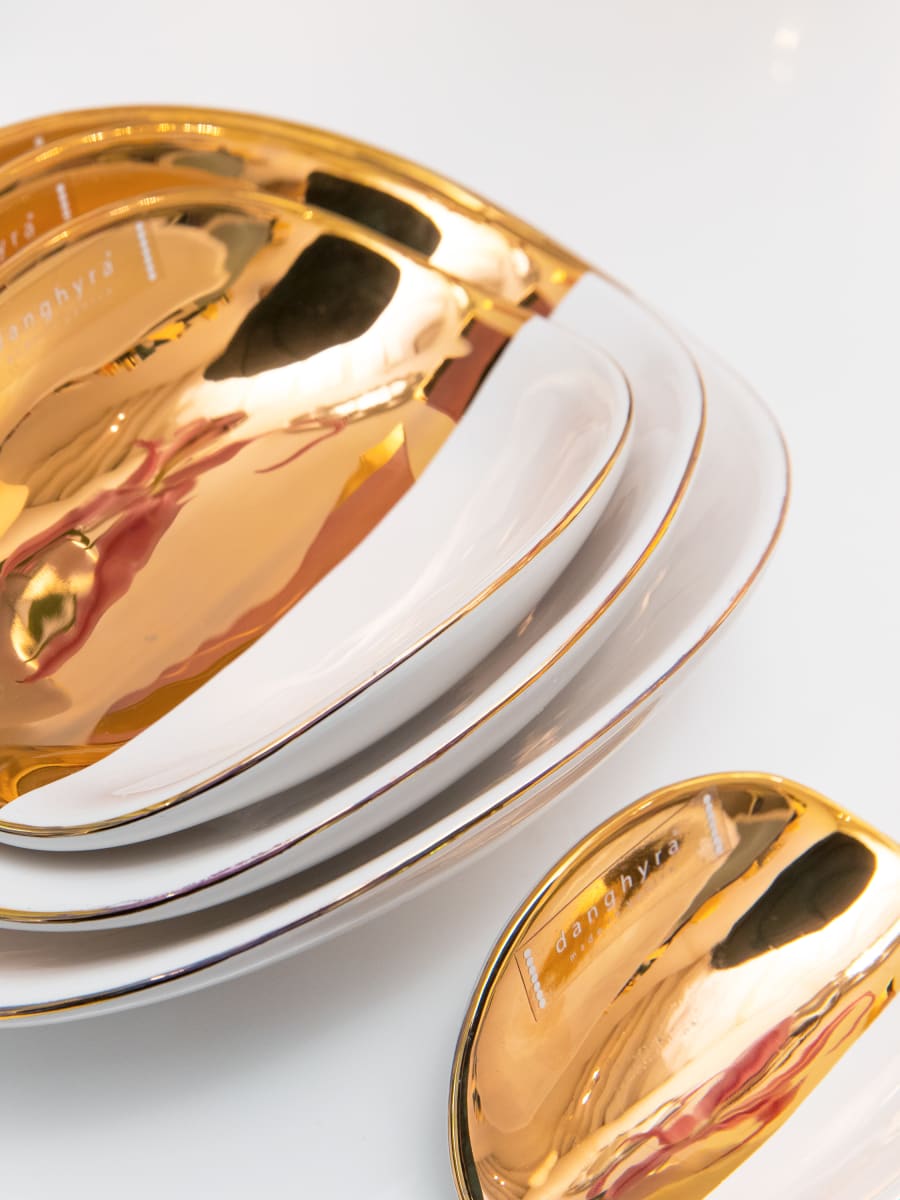 Platos Ovale Modelo Blanco / Oro II.    2 unidades2