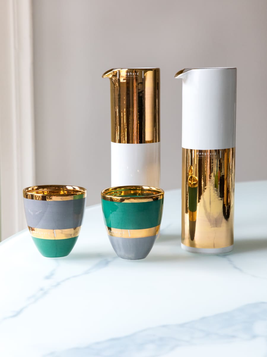 Jarra Cilindro Blanco / Oro4