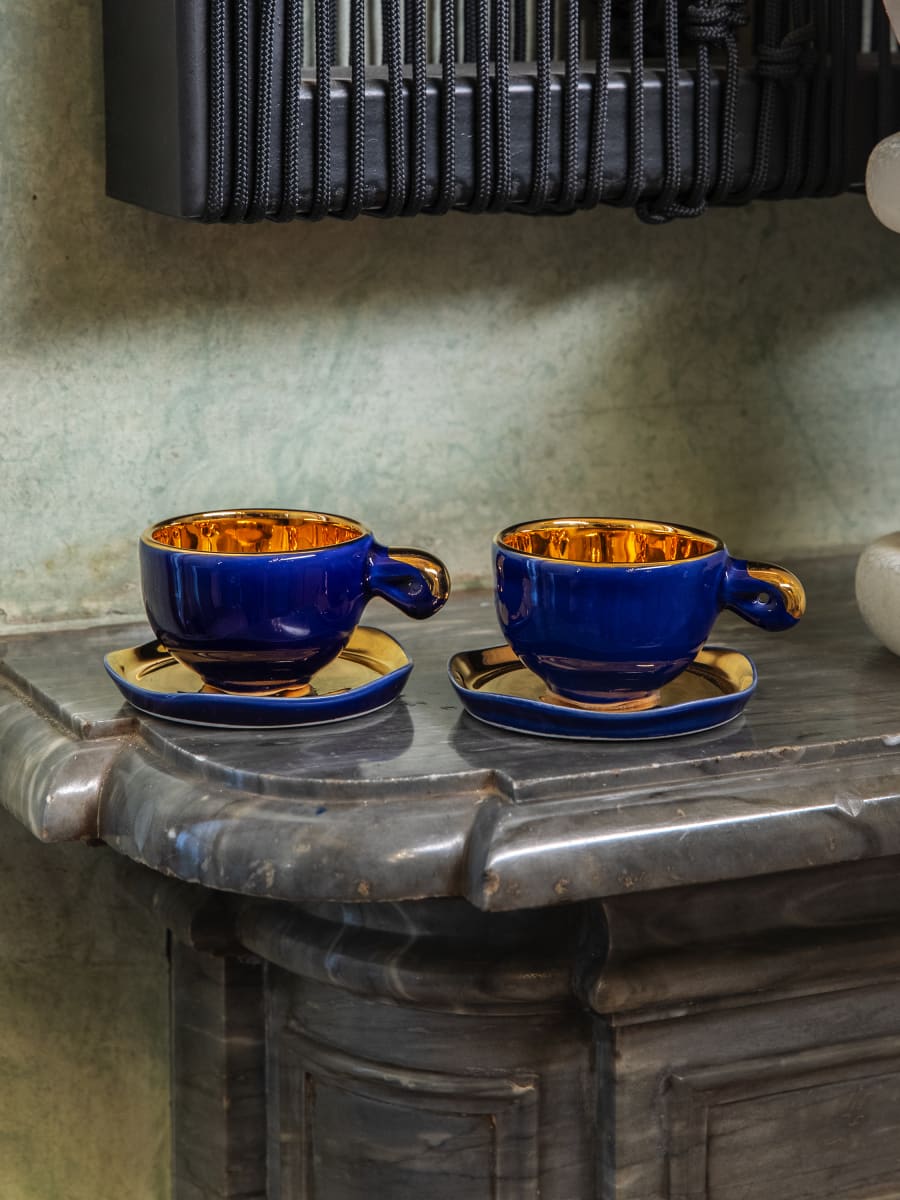 Taza Espresso & Platillo “Fiore” Oro 1 unidad1