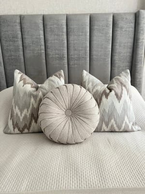 COJÍN REDONDO DRAPEADO