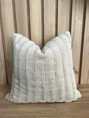 FUNDA DE COJÍN ALMA BEIGE