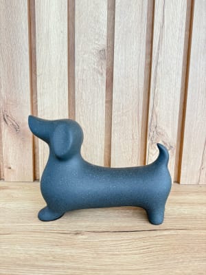 ADORNO PERRO SALCHICHA GRAFITO